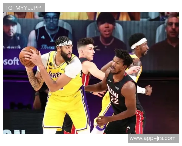 2020年10月7日湖人对热火精彩比赛录像回放与精彩瞬间分析